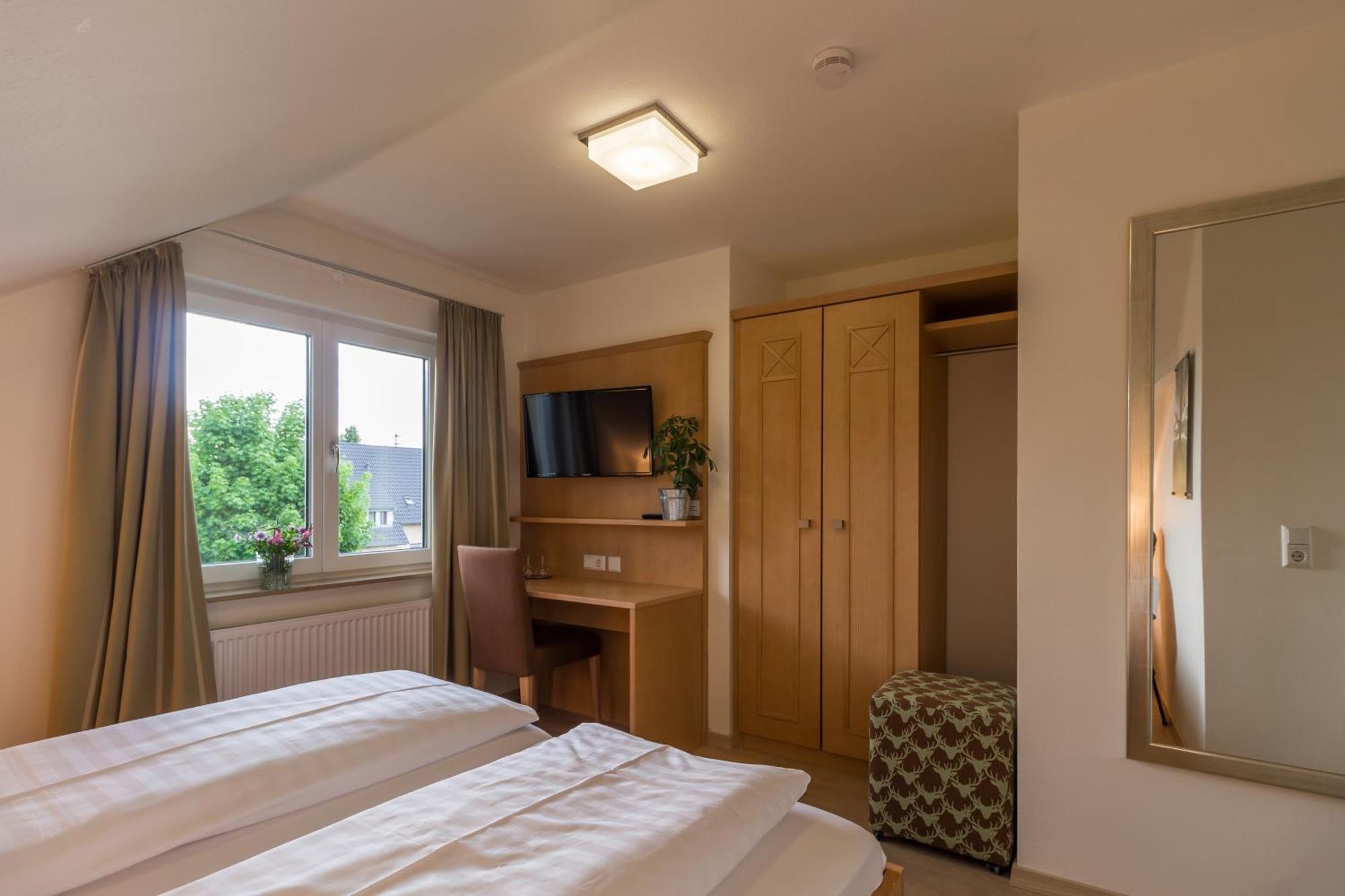 Gaestehaus Burgblick Bisingen Szoba fotó