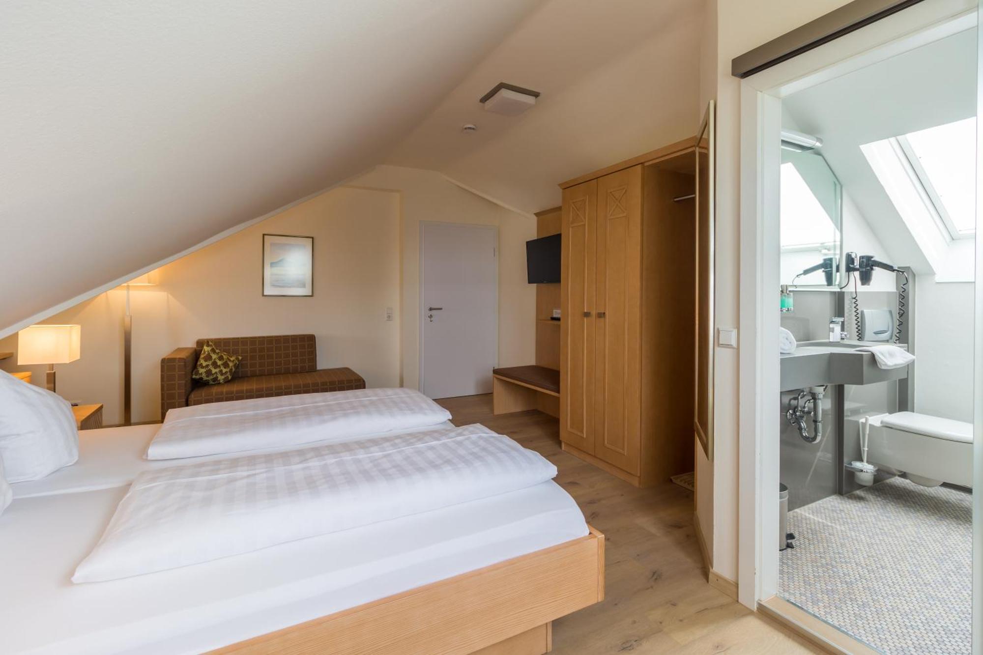 Gaestehaus Burgblick Bisingen Szoba fotó